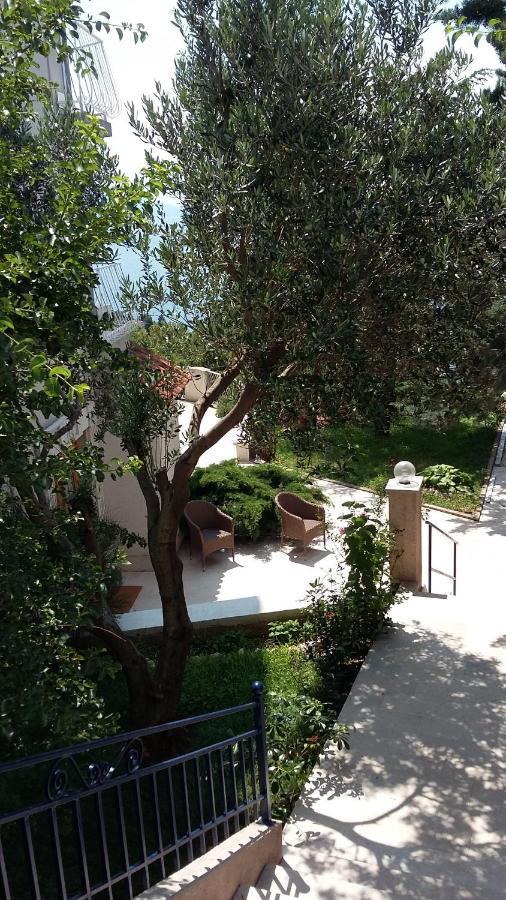 Die Appartements Glavas,Eckwohnunge Fuer 2 Personen Novi Vinodolski Esterno foto