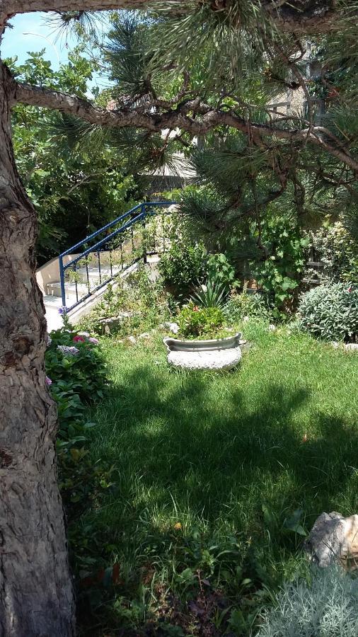 Die Appartements Glavas,Eckwohnunge Fuer 2 Personen Novi Vinodolski Esterno foto