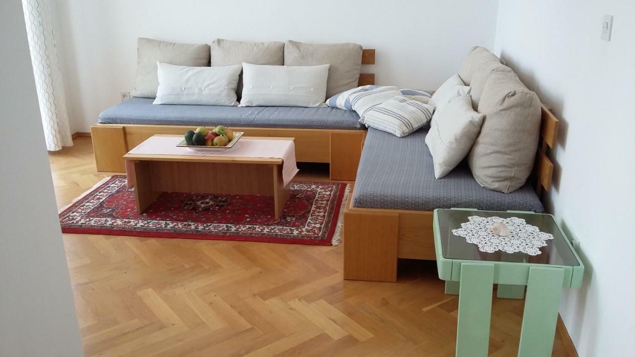 Die Appartements Glavas,Eckwohnunge Fuer 2 Personen Novi Vinodolski Esterno foto